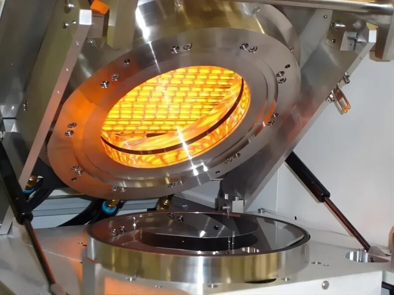Coater developer infrared heater